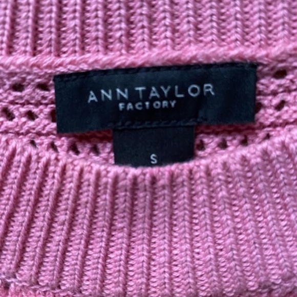 ANN TAYLOR SLEEVELESS SWEATER - Picture 2 of 6